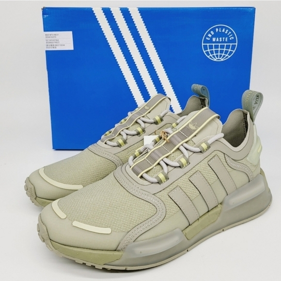 New Adidas NMD R1 V3 Feather Grey Sandy Beige Women's Running Shoes Size 6 - Picture 2 of 8